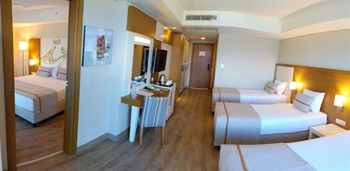 Venosa Beach Resort - Family Room - 196461