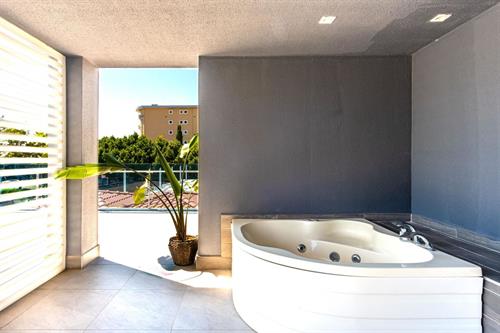 White City Beach Hotel (Adults Only 16+) - DELUXE ROOM - 228244