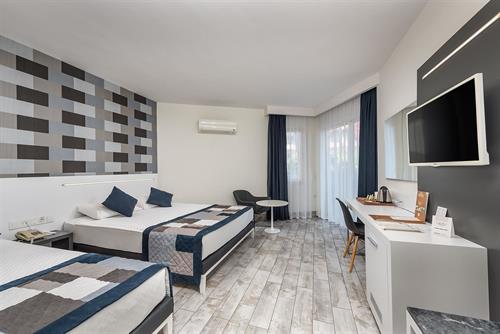 White City Beach Hotel (Adults Only 16+) - Premium Room With Terrace - 228256