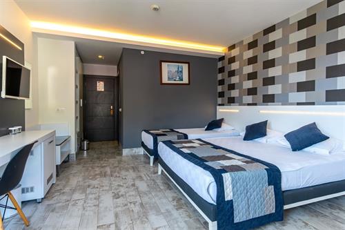 White City Beach Hotel (Adults Only 16+) - STANDARD ROOM SIDE SEA VIEW - 236900