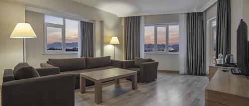 Wyndham Garden Lara - FAMILY SUITE - 250758