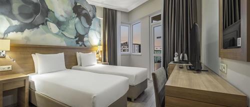 Wyndham Garden Lara - SUPERIOR ROOM - 250763