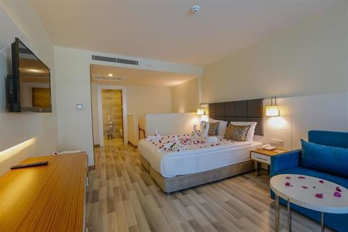 Xoria Deluxe Hotel - Family Dublex 2 Room Main Building - 231905