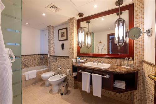 Ajman Hotel - DELUXE SUITE SEA VIEW - 225752