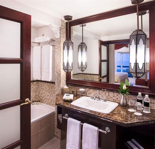 Ajman Hotel - JUNIOR SUITE SEA VIEW - 225744