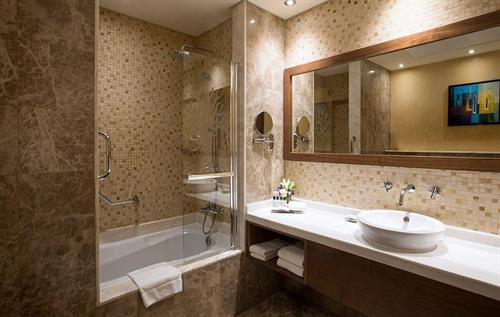 Elite Byblos Hotel (Mall Of The Emirates) - EXECUTIVE ONE BEDROOM SUITE - 237421