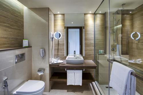 Fujairah Rotana Resort & Spa - GUEST ROOM - 190305