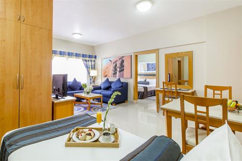 Golden Sands Hotel Apartment - 3 - FAMILY SUITE - 214801