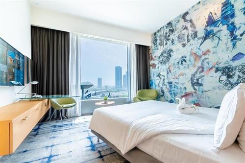 Media One Hotel - Hip City Room - 191540