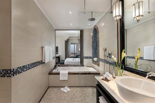 Oaks Ibn Battuta Gate Dubai - PREMIER ROOM - 235598