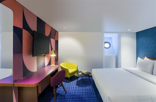 Queen Elizabeth 2 Hotel - STANDARD ROOM - 230320