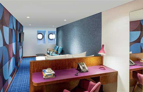 Queen Elizabeth 2 Hotel - STANDARD ROOM - 230321
