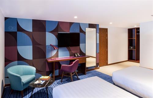 Queen Elizabeth 2 Hotel - SUPERIOR ROOM - 230326