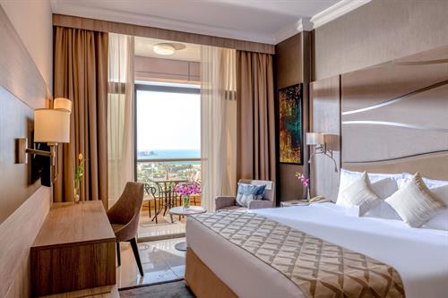 Two Seasons Hotel & Hotel Apartment - PREMIUM SUITE SEA VIEW - 211217