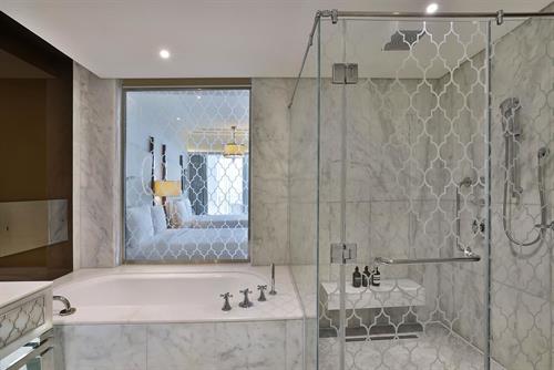 Waldorf Astoria Dubai Palm Jumeirah - PEARL CLUB SEA VIEW QUEEN ROOM - 191750