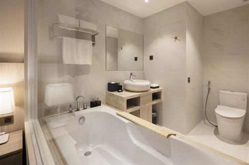 The Art Nest Hotel Nha Trang - DELUXE ROOM WITH BALCONY - 185389