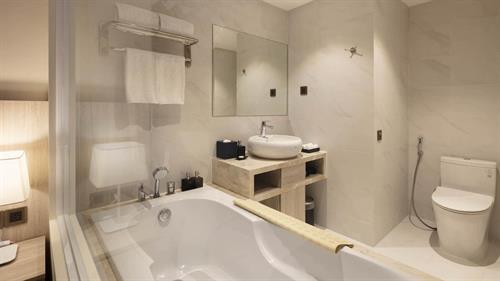 The Art Nest Hotel Nha Trang - Premium Deluxe Room With Balcony - Double - 185391