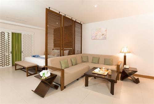 The Cliff Resort & Residences - Verde Lounge - 237190